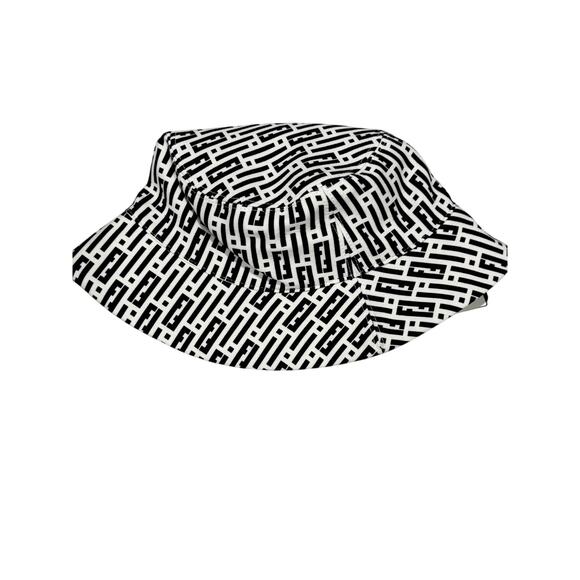 Fendi Black and White Bucket Hat Large New with Tags - Picture 2 of 4
